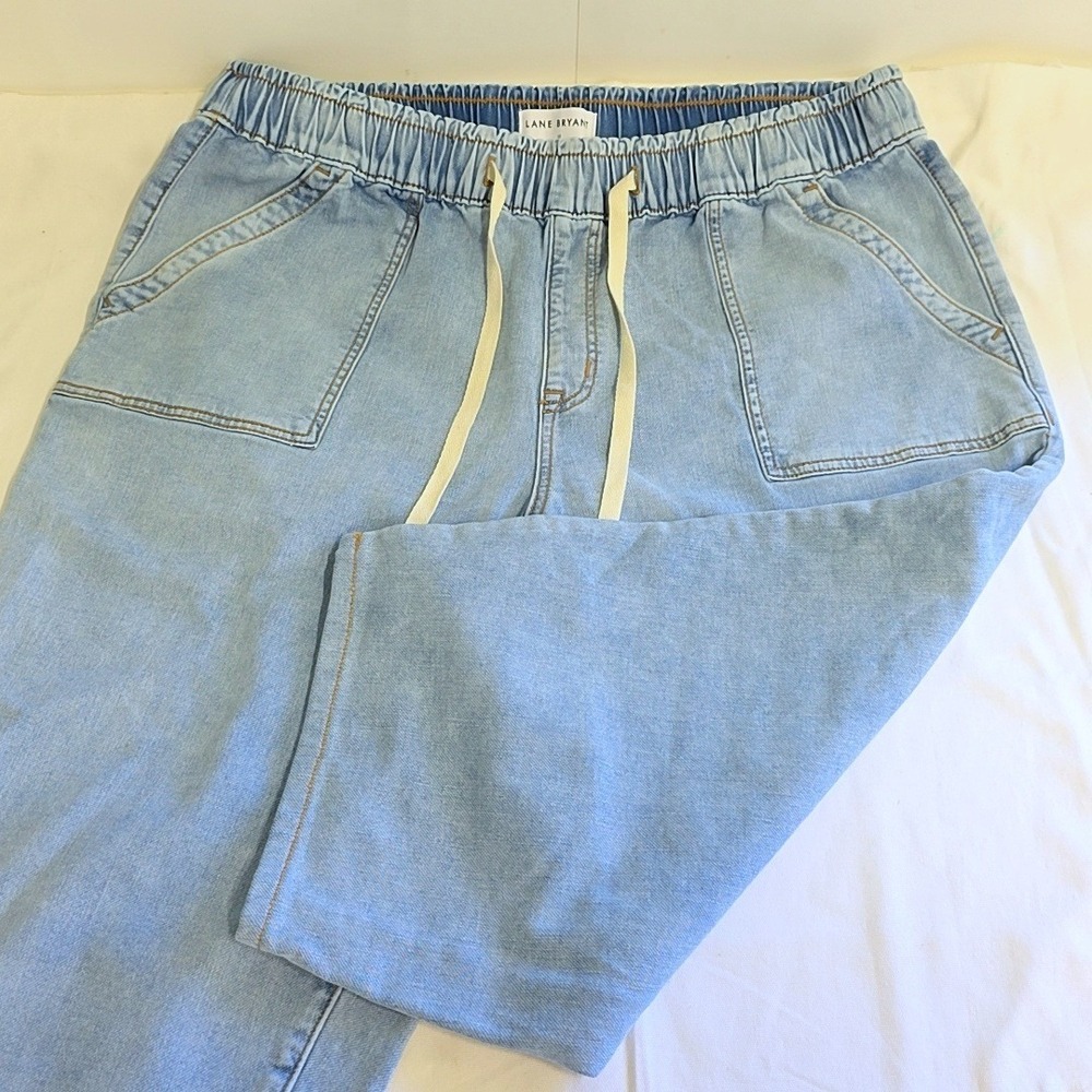 Lane Bryant Capri Pants Womens 16 Light Wash High Rise Pull On Denim Knit